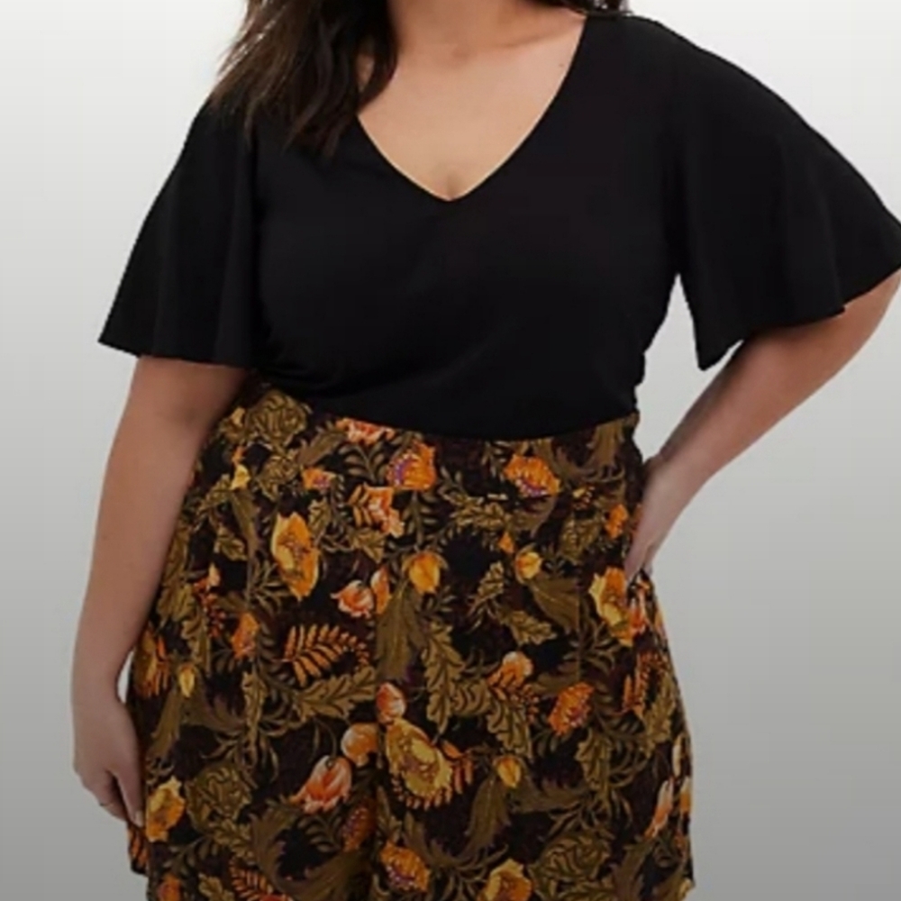 Romper with pockets